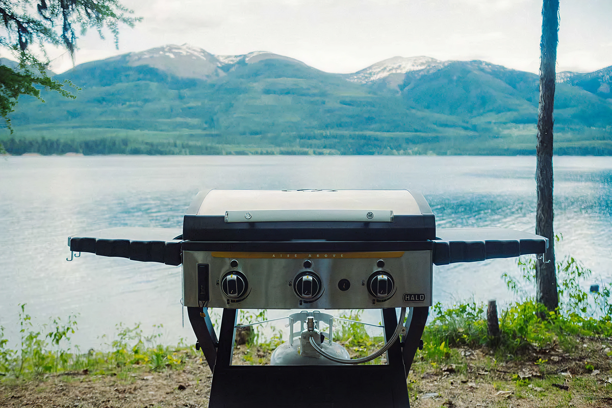 an outdoor halo elite griddle